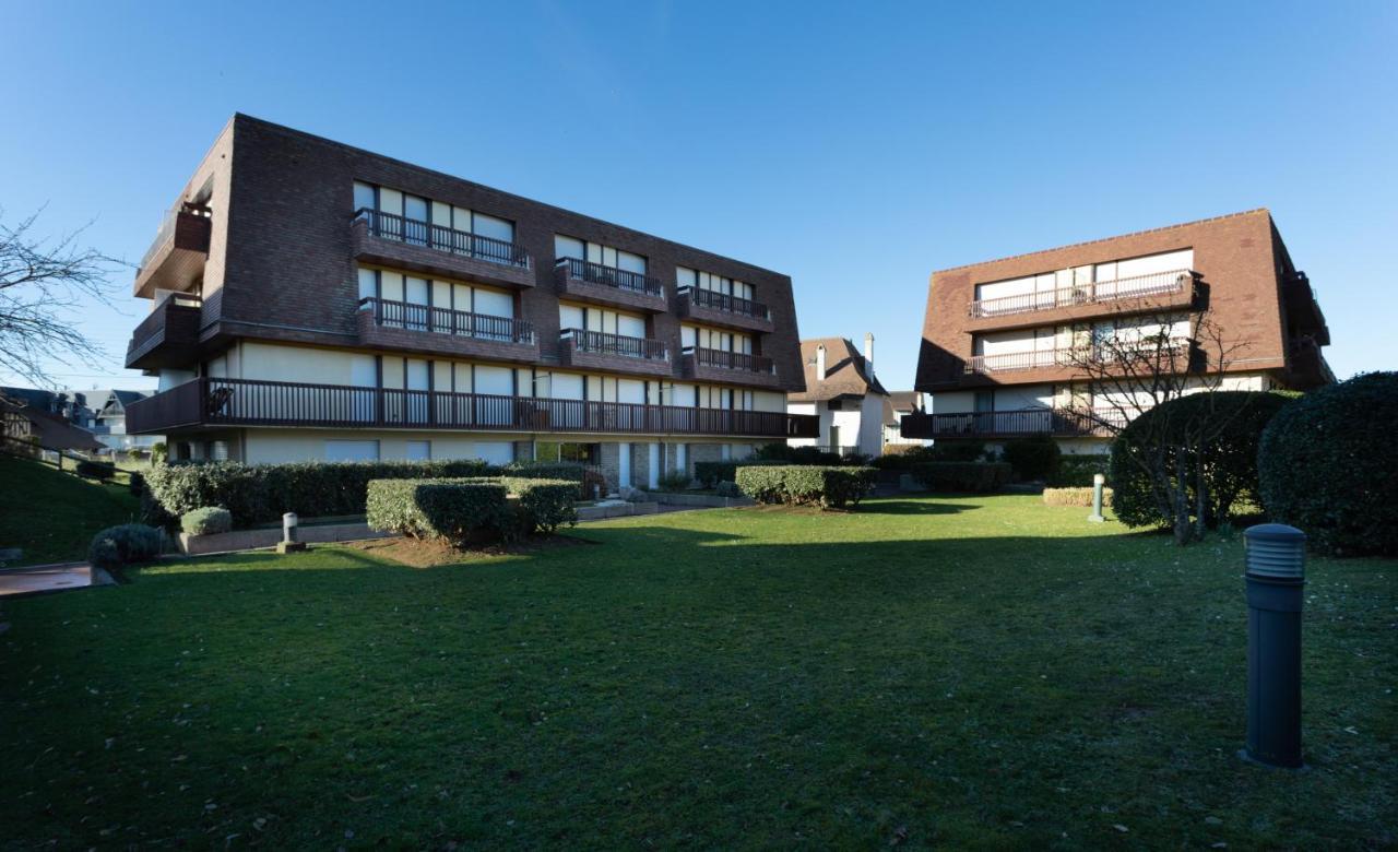 Bord De Mer C.L.S Deauville Bénerville-sur-Mer Εξωτερικό φωτογραφία